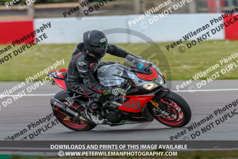 PJ Motorsport Photography;donington no limits trackday;donington park photographs;donington trackday photographs;no limits trackdays;peter wileman photography;trackday digital images;trackday photos